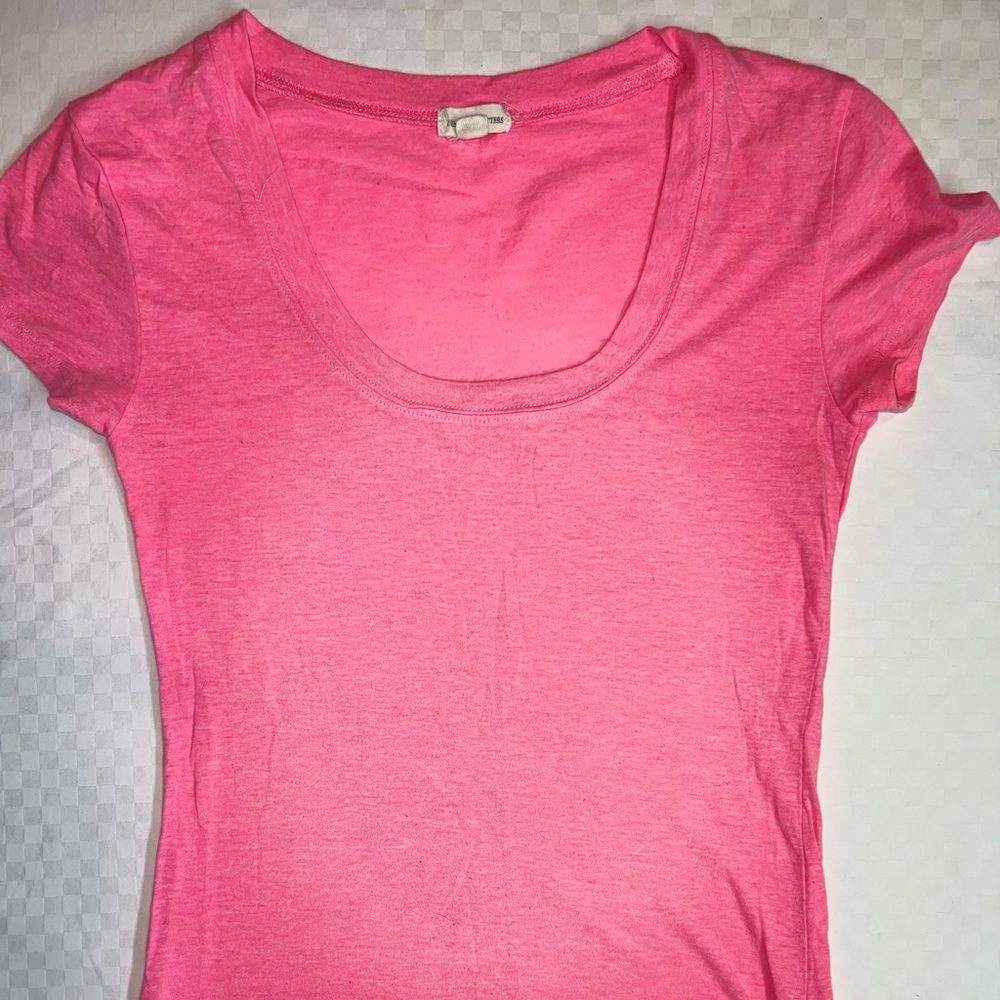 Neon Pink Zenna Outfitters Scoop Neck T-Shirt Size S